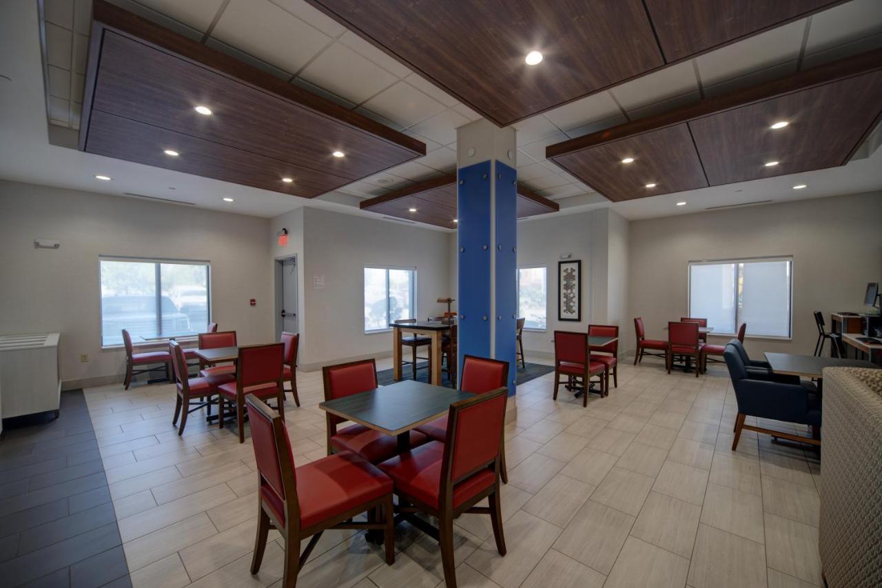 Holiday Inn Express Hotel & Suites Oklahoma City-West Yukon By Ihg Dış mekan fotoğraf